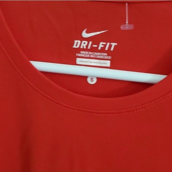 Chicago Nike dri-fit top women's size small s red white black short sleeve tee - Picture 2 of 8